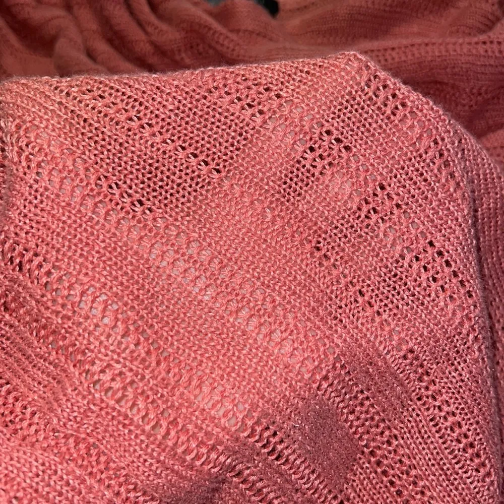 TAHARI medium 100% linen pullover sweater short sleeve open knit blush color - Image 8