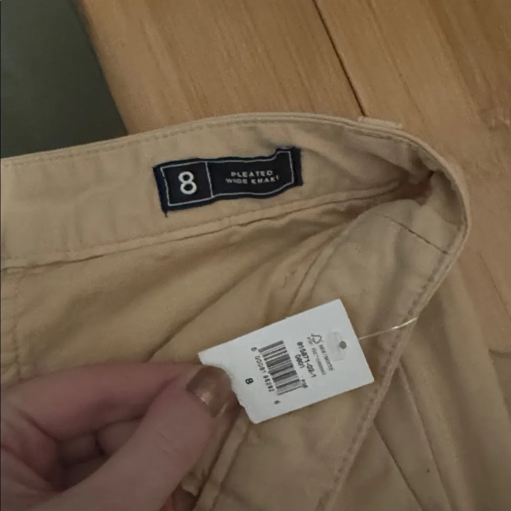 NWT Gap Pleated Wide Khakis - Image 3