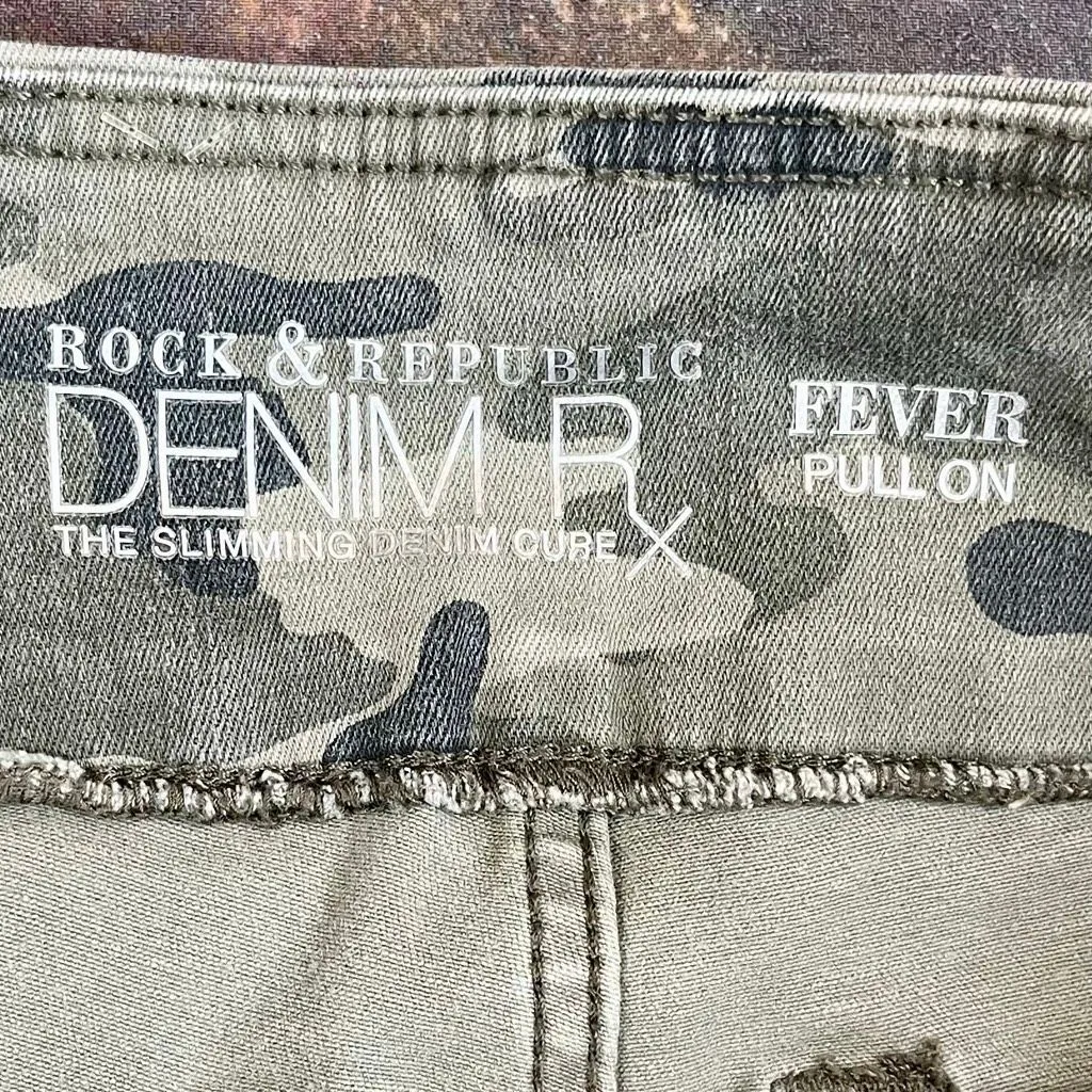 Rock & Republic Fever Denim RX Distressed Camo Leggings 12 - Image 5