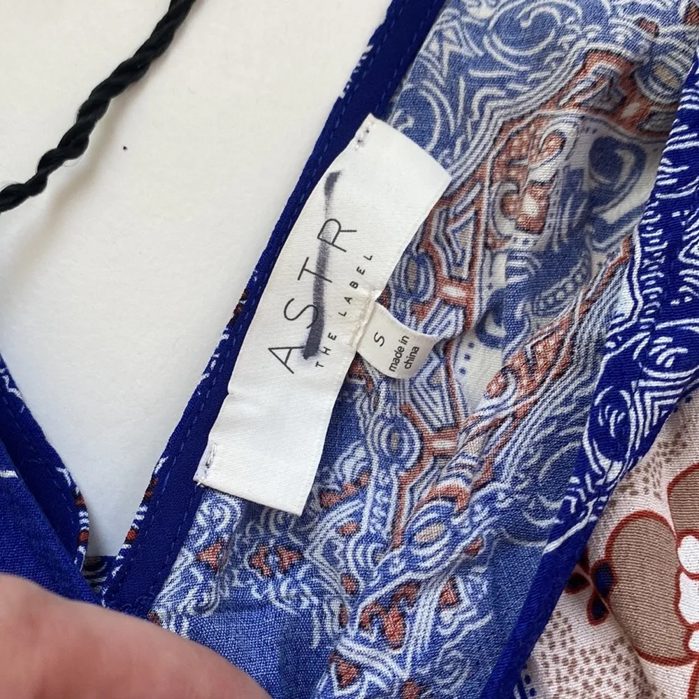 ASTR The Label Anthropologie blue geo print tassel boho top, size S - Image 6