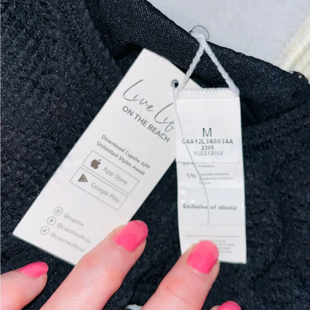 CUPSHE Bikini Top sz M  NWT! - Image 5