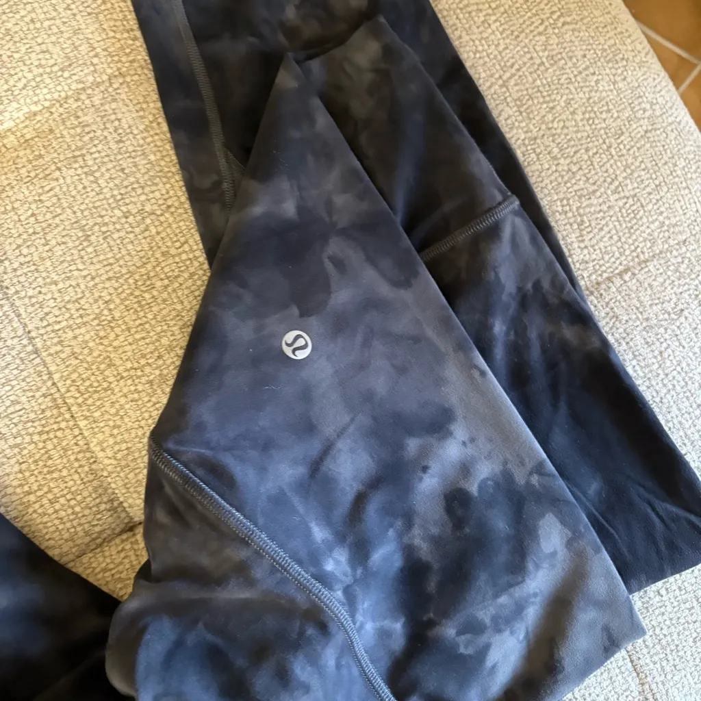 LULULEMON Align Crop 21” Diamond Dye  Pitch‎ Grey Graphite Grey Size 12 - Image 4