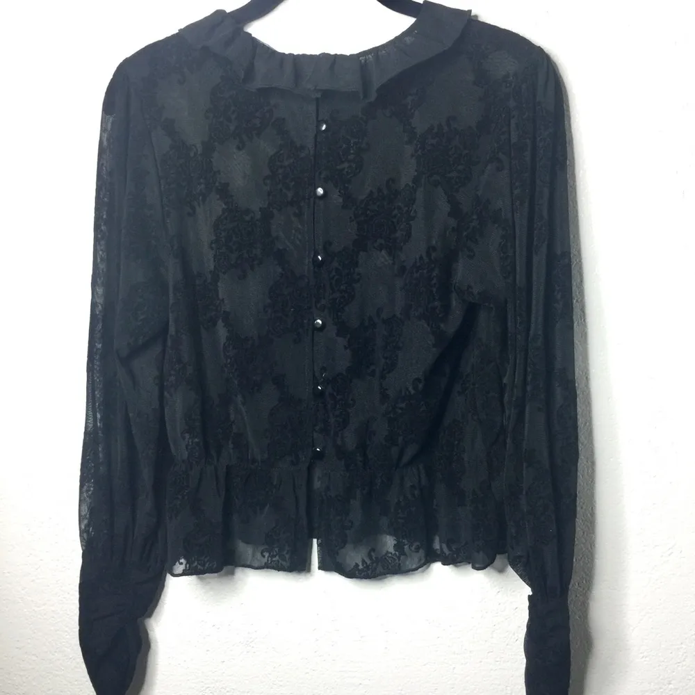 Motel Pavo Flocked Baroque Rose Sheer Blouse Size Medium - Image 7