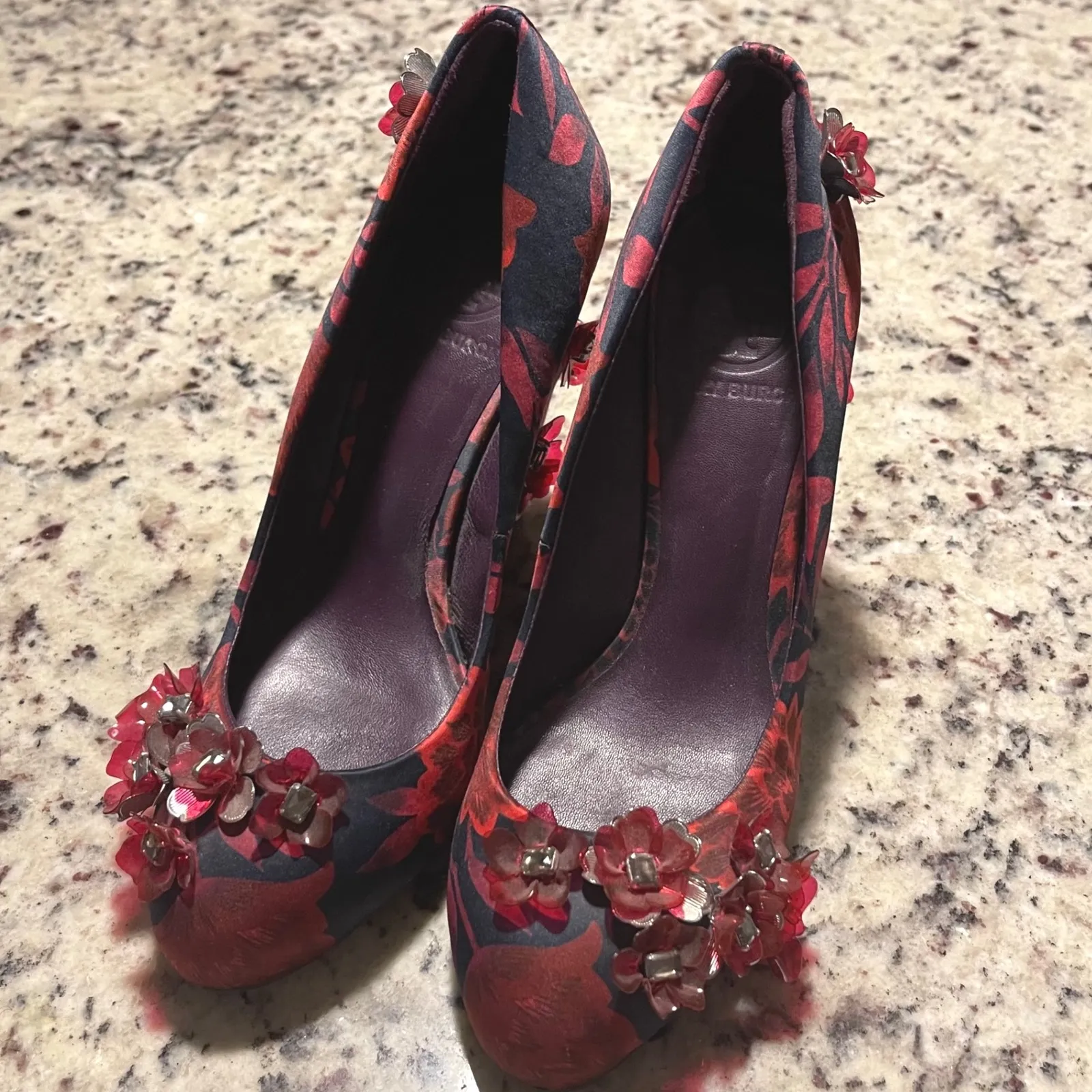 Tory‎ Burch Floral Satin Elmira Wedge Heels Red Navy Flower Embellished Size 7M - Image 3