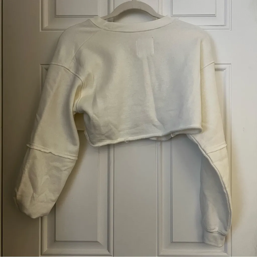 Ivory New York Cropped Sweatshirt Size Small - Image 7