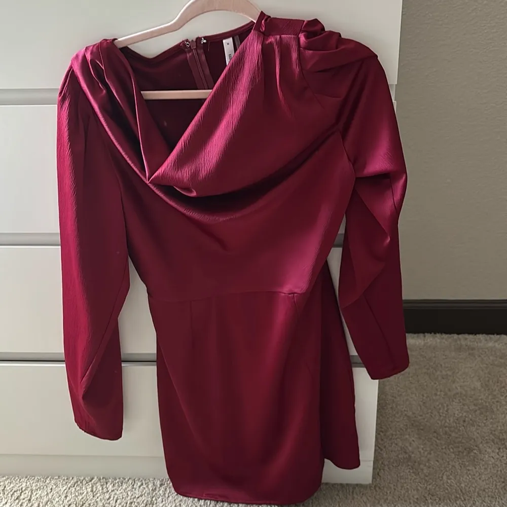 MAROON/BURGUNDY DRESS - Image 2