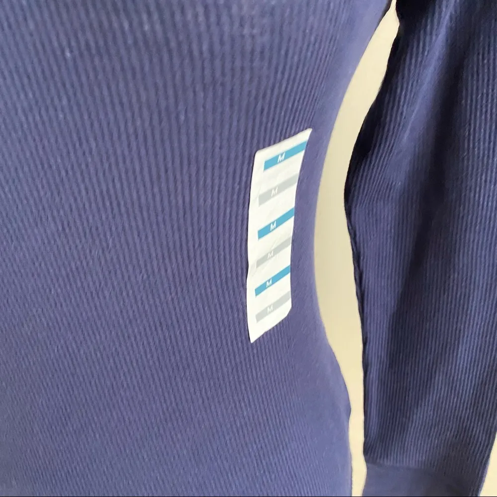 Old Navy Long Sleeve T Shirt NWT - Image 3