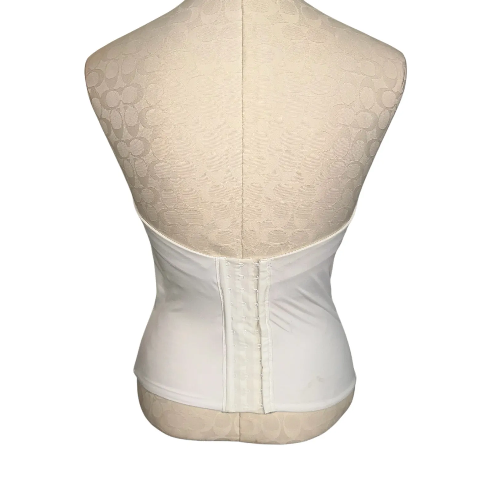 Felina Strapless Seamless Lightweight Bustier Bra in White Size 36D - Image 5