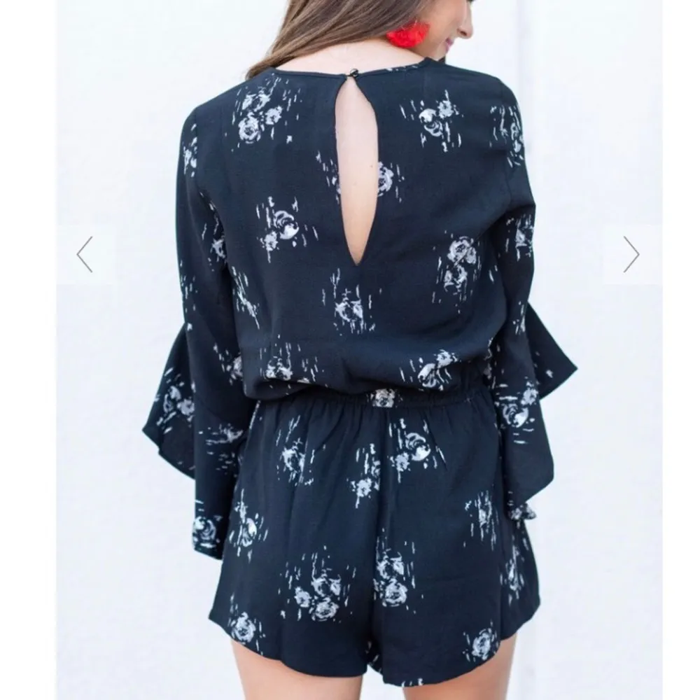 Mud Pie | Floral ‘Jules’ romper - Image 4