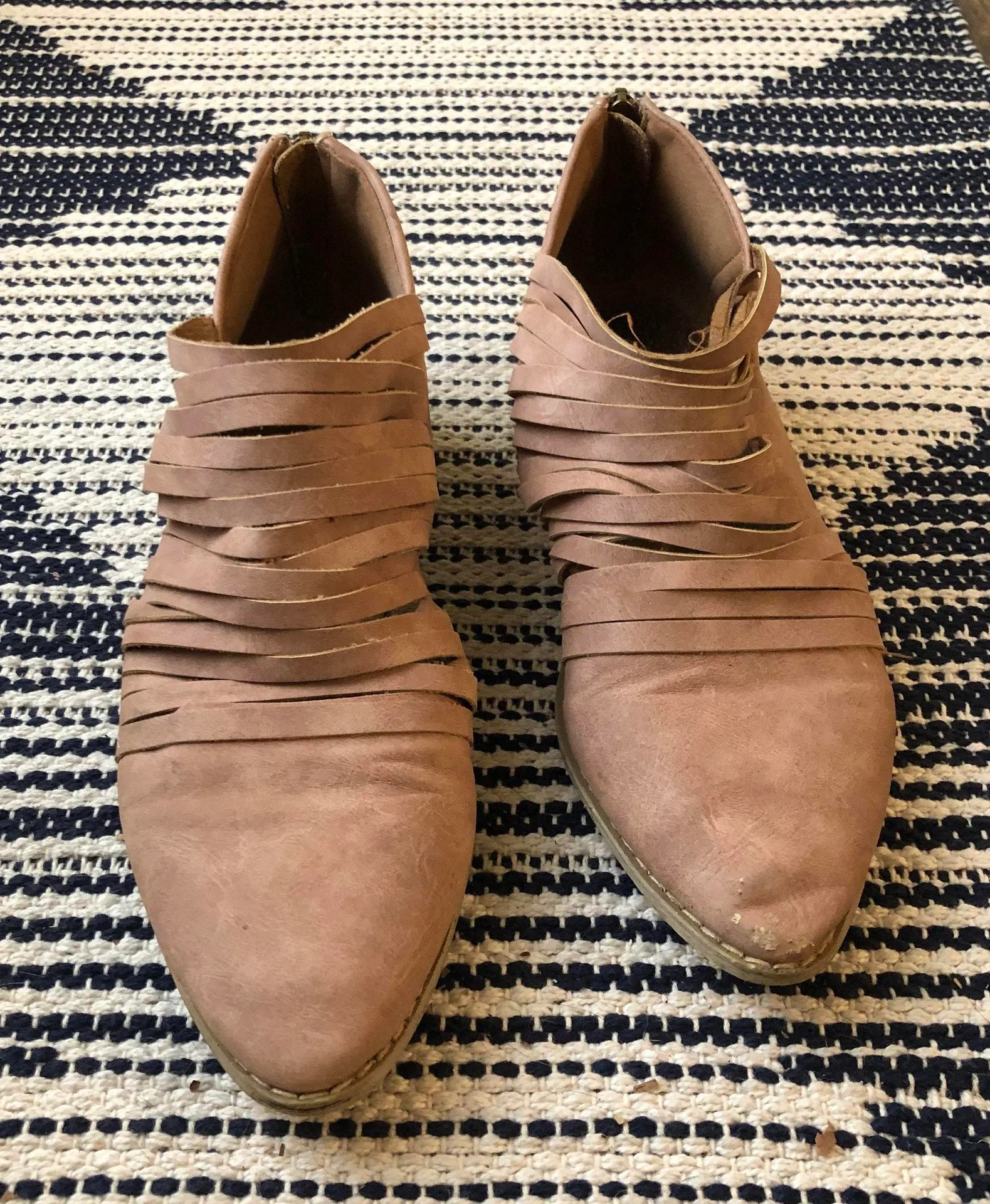 Shoes / Flats - Image 2