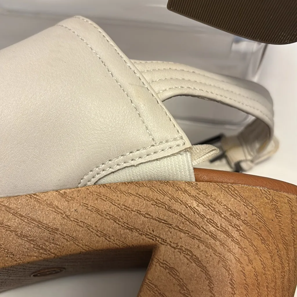 Universal Thread Cream Slingback Mules - Image 9