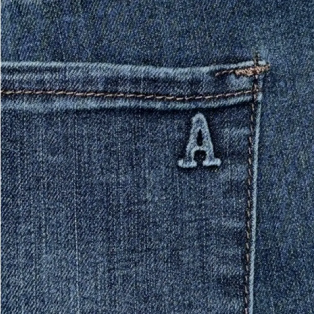 Articles of Society Dark Wash Stretch Denim Jeans Raw Hem Women’s 31 Cropped - Image 6