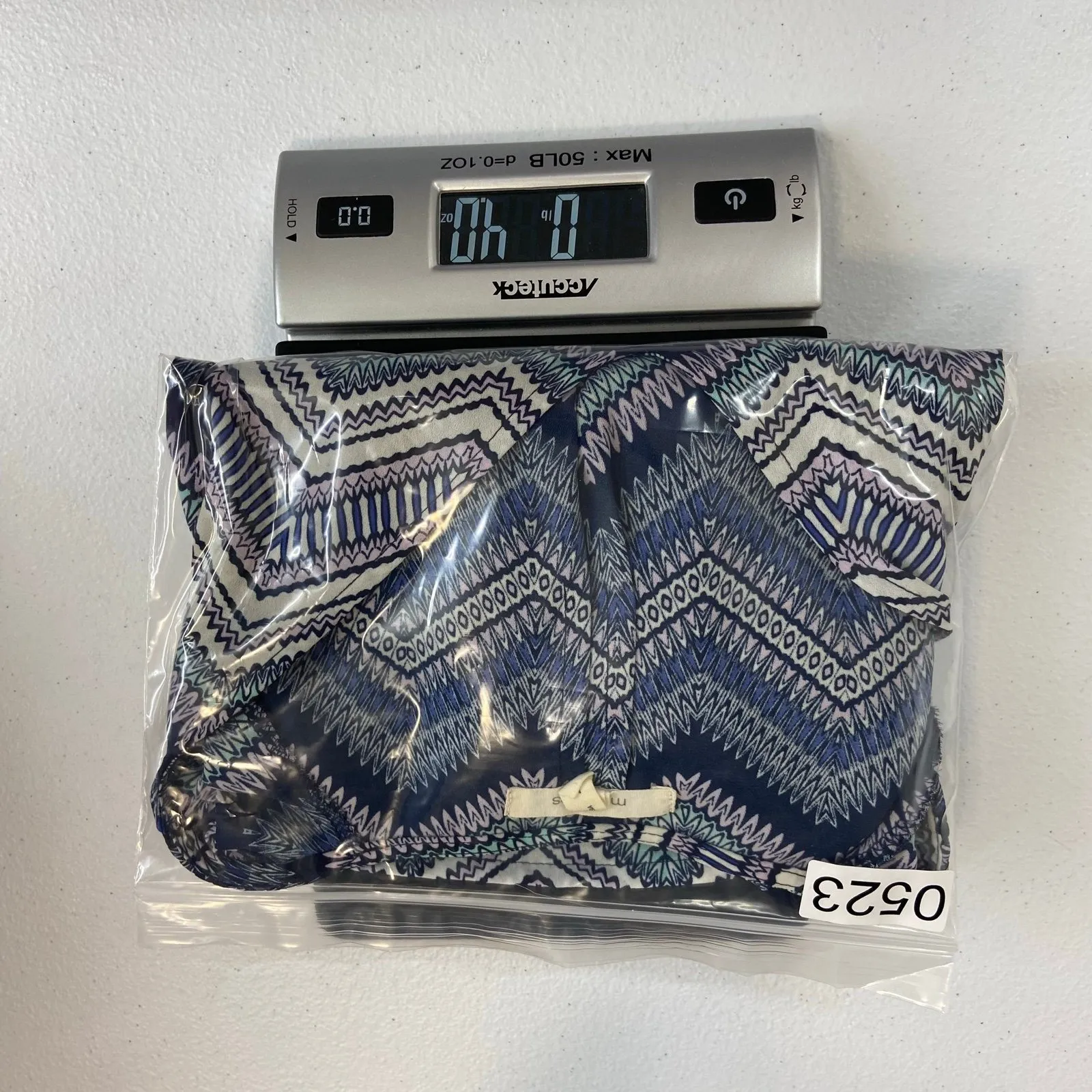 Maurices blue purple geometric zig zag lightweight cap sleeve blouse top large - Image 6