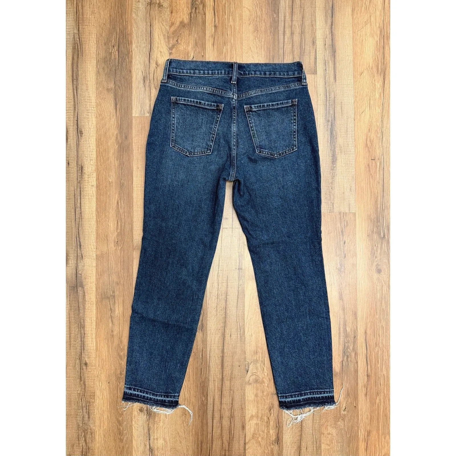 Old‎ Navy Mid Rise Boyfriend Jeans Women's Size 0 Blue Raw Hem Denim Pants - Image 4