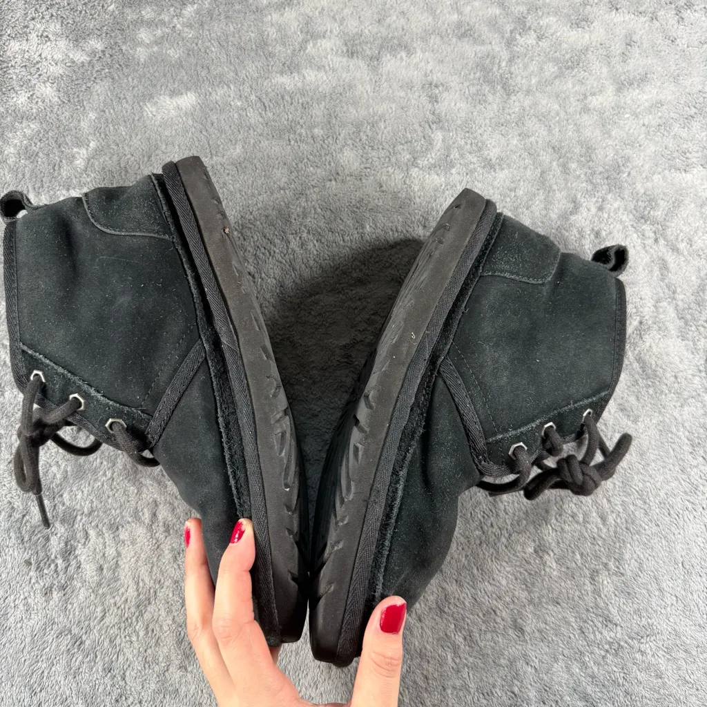 Women’s 7 UGG Neumel Lace Up Chukka Mid Boots Suede All Black Slip On - Image 4