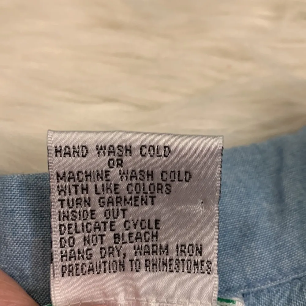 Vintage Quacker Factory tea cup cotton chambray denim novelty shirt S - Image 4