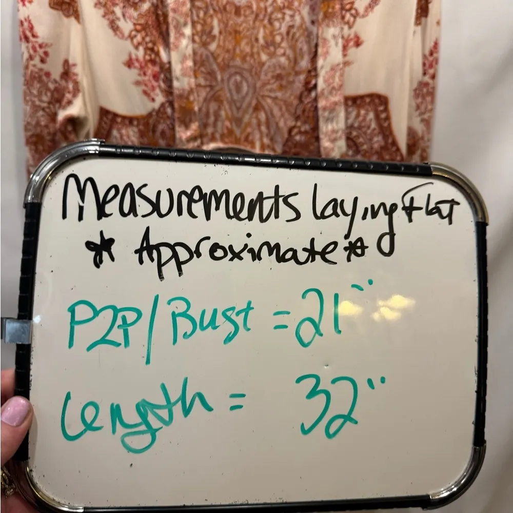 Free People Lady Luck Tunic Keyhole Back
Floral Tunic Size Small EUC! - Image 4