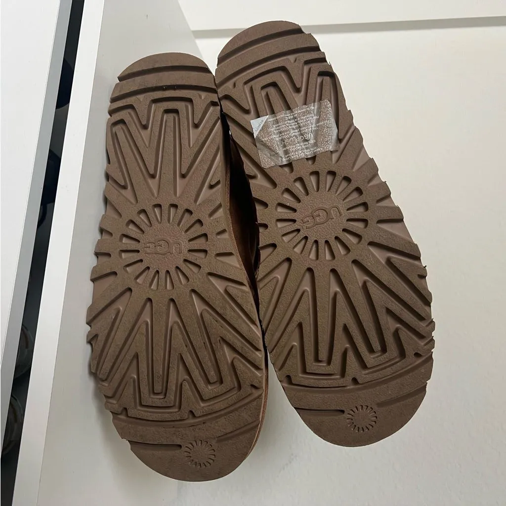 NWOB UGG Classic Ultra Mini Alpsey Boots in Chestnut Brown - Image 8