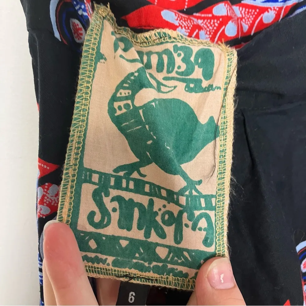 Amani Africa‎ 100% cotton bright colored skirt with handkerchief hem womens sz 6 Black - Image 3