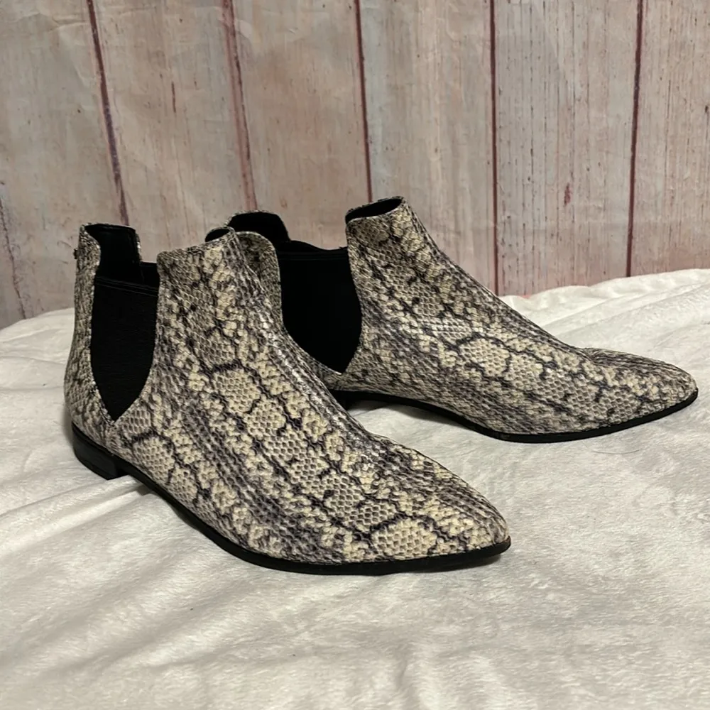 EUC Cole Haan Hara Bootie - Image 5