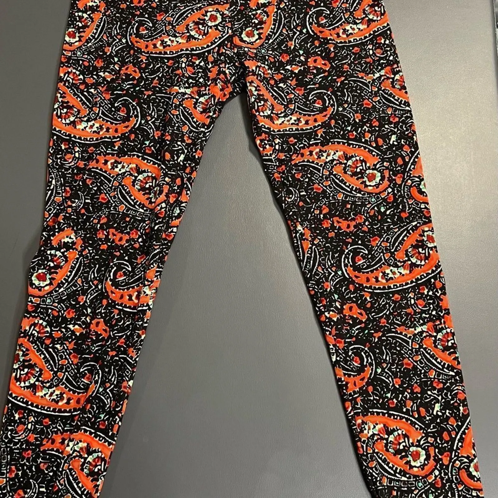 LuLaRoe OS Paisley Leggings (one size) - Image 2