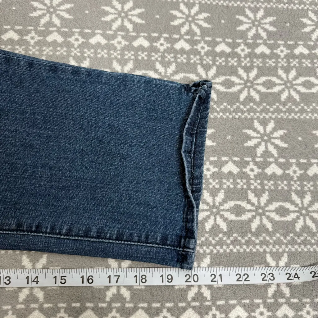 NWT NYDJ Curves 360 Slim Straight Crop Side Slit  Jeans in Caliente Wash Size 10 - Image 10