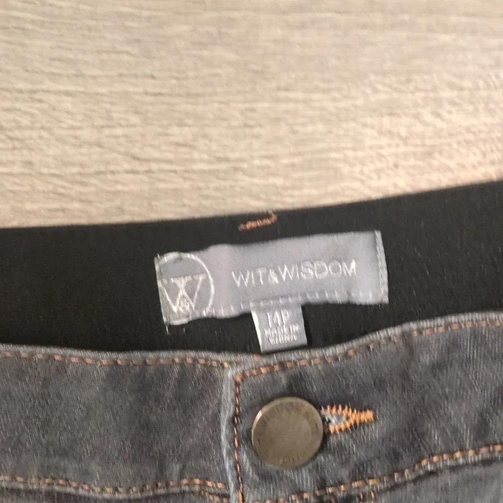 Wit & Wisdom Gray Jeans Size 14P - Image 3