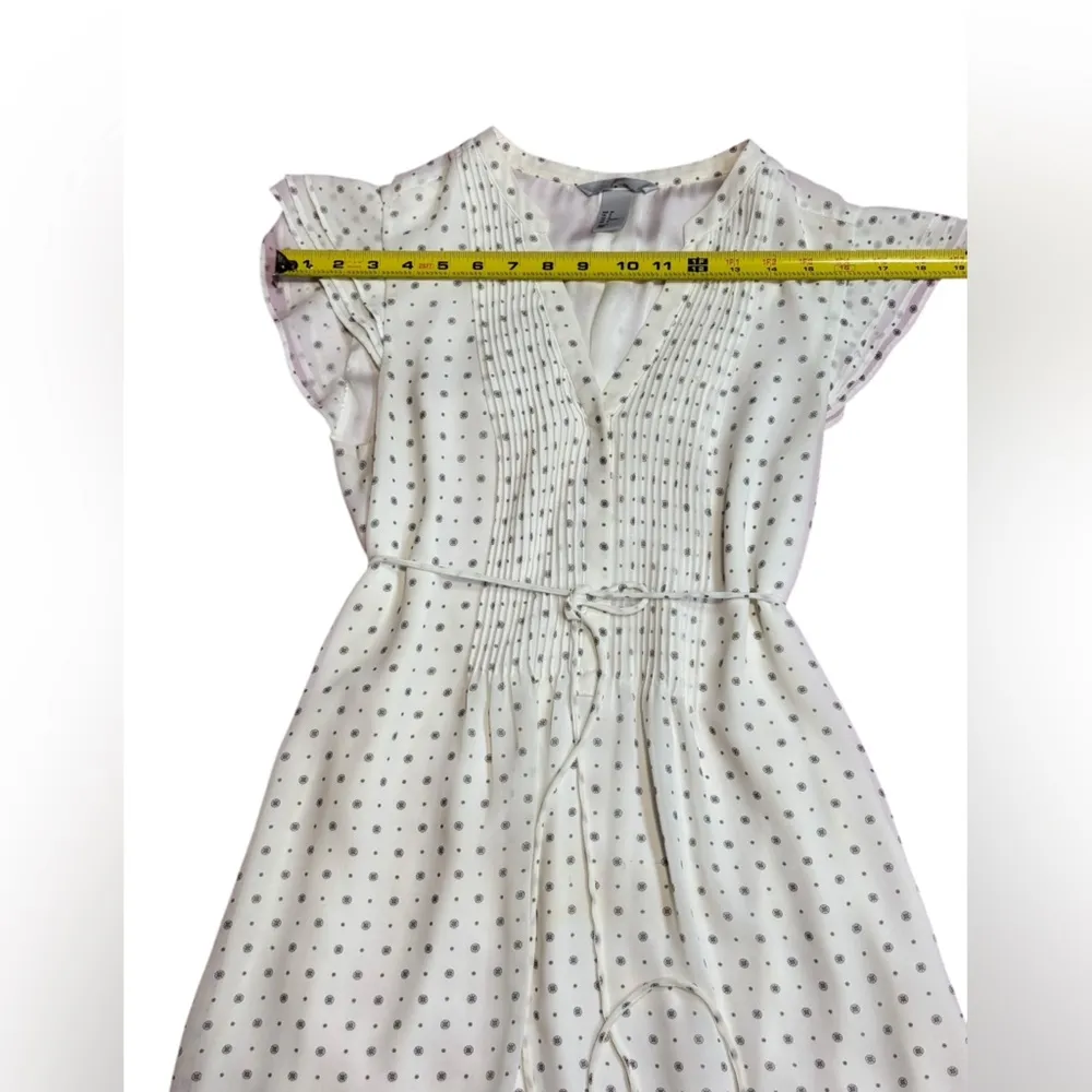 H&M Black & White Pleated Button Front Short Sleeve Tie Waist‎ Shirt Dress Sz 8 - Image 7