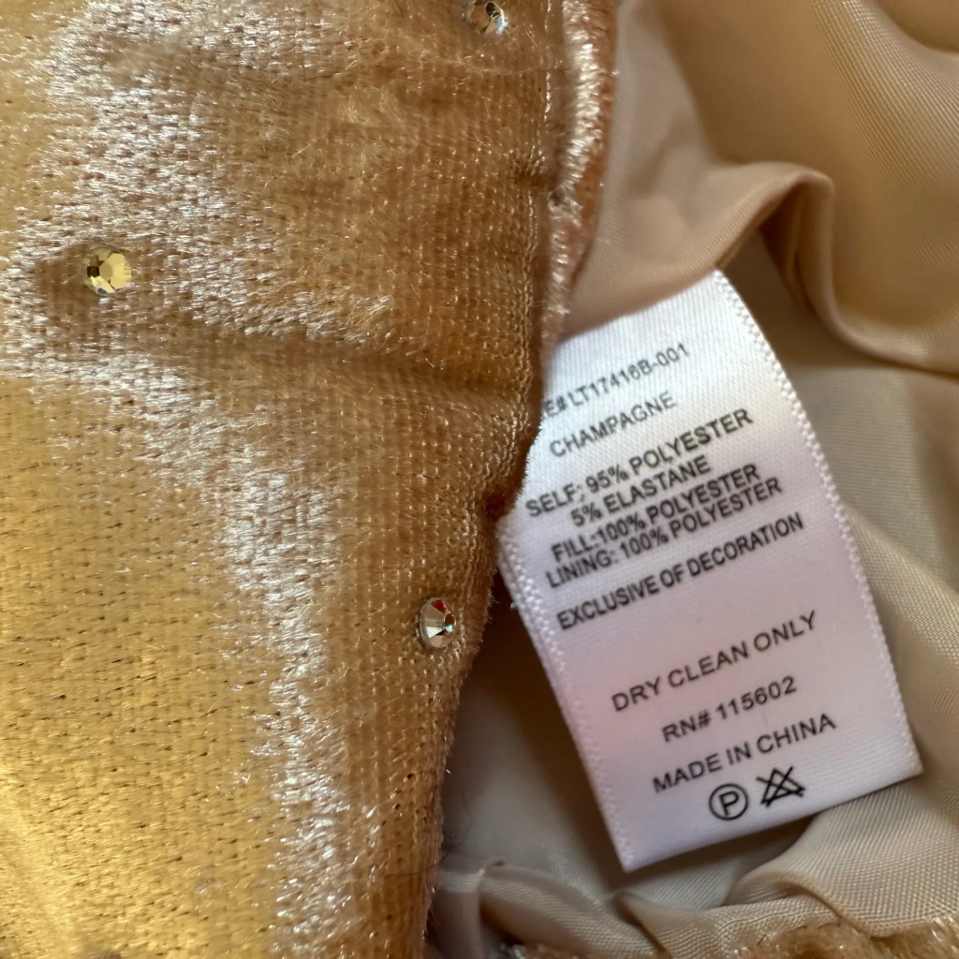 All in Favor Rhinestone Velvet Puffer Vest Champagne Size Small NWOT - Image 5