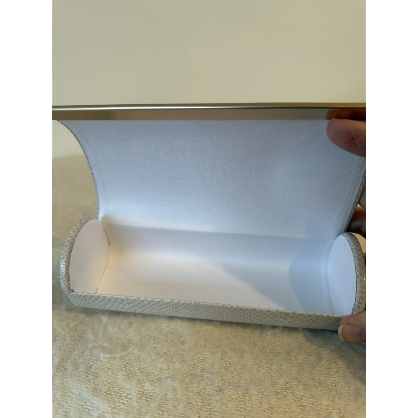 NEW JIMMY CHOO BEIGE TAN SNAKESKIN AUTHENTIC EYEGLASSES SUNGLASSES CASE W/CLOTH - Image 5