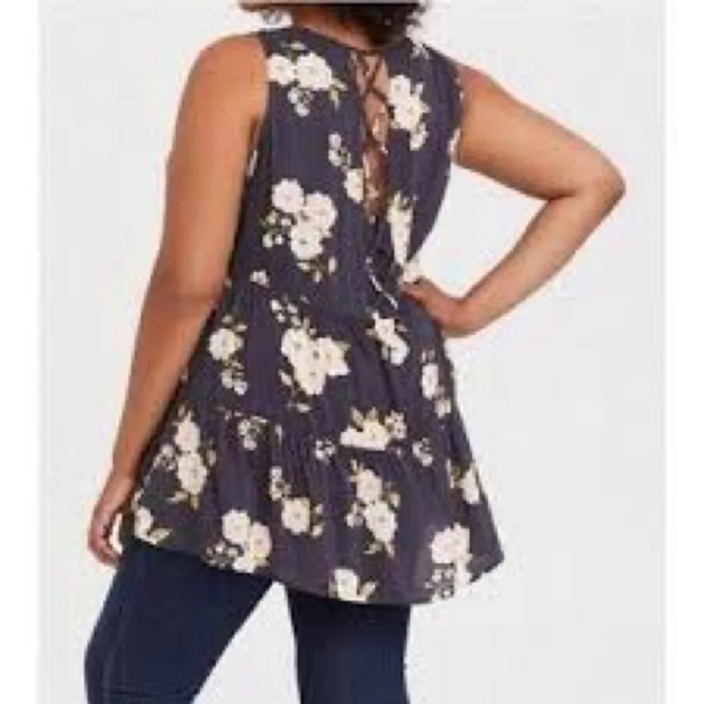 Torrid babydoll challis tiered tunic‎ tank gray cream floral women’s size 00/M/L - Image 3