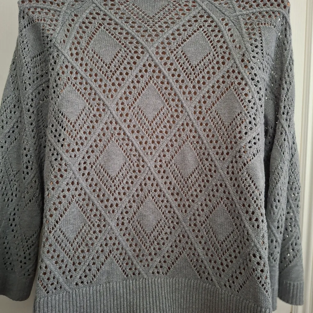 Torrid Sz 2 Gray Women's Sweater - Image 13