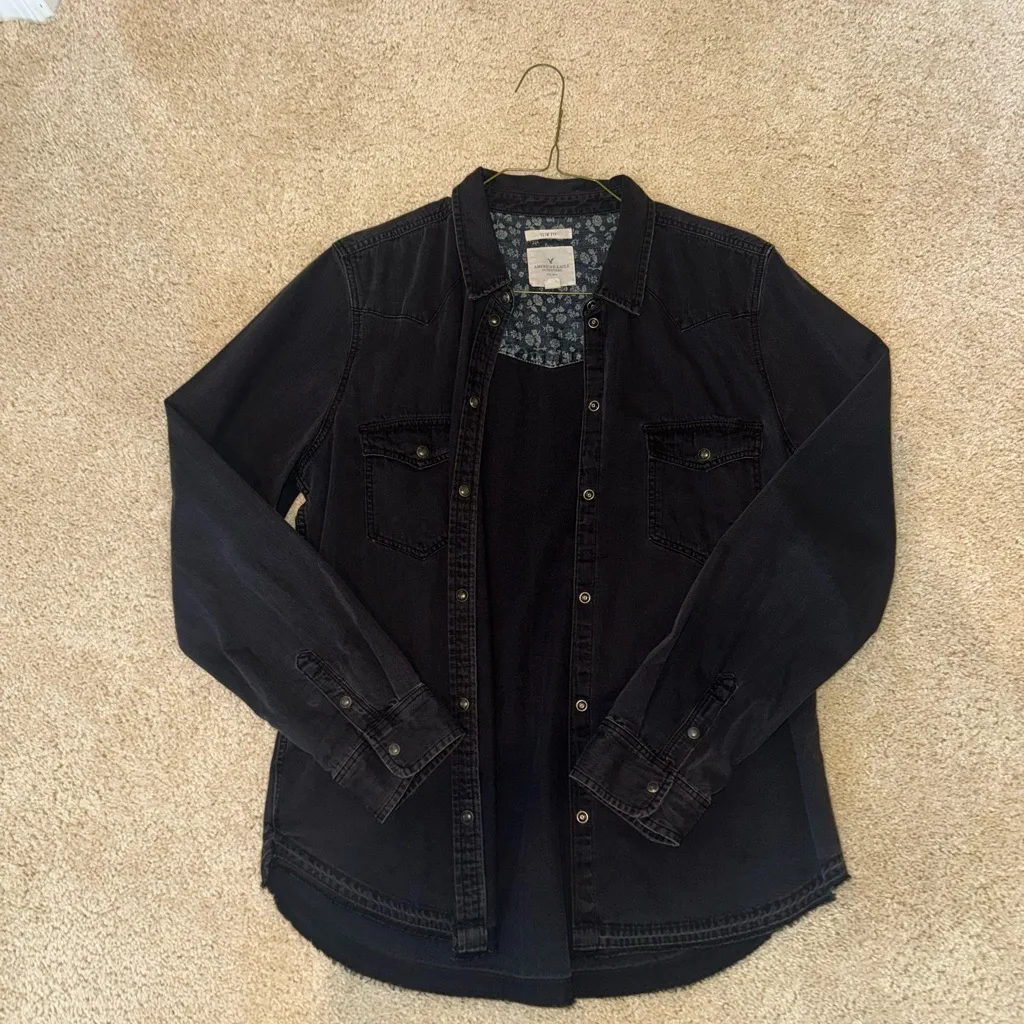 American Eagle Outfitters Black Button Up - Image 2