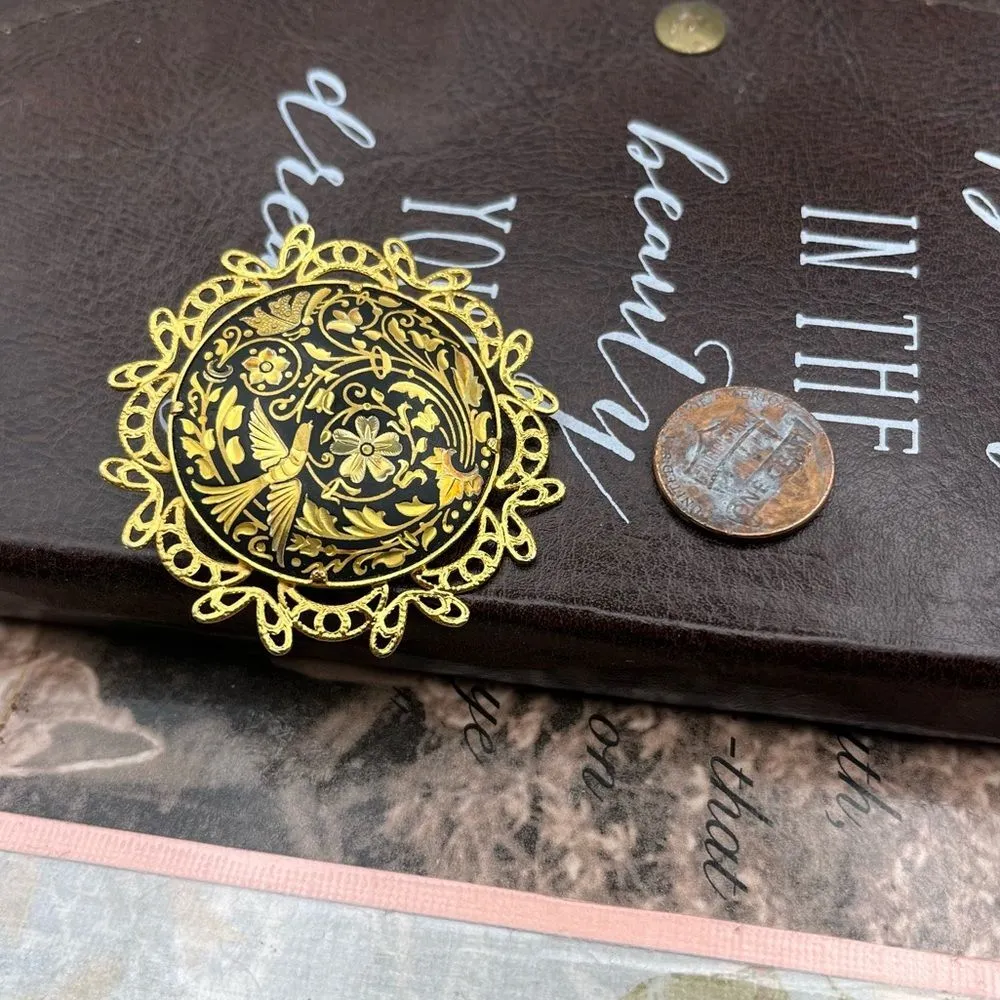 Vintage Spanish Damascene Filigree Bird & Flower Brooch Black Gold Pin - Image 6