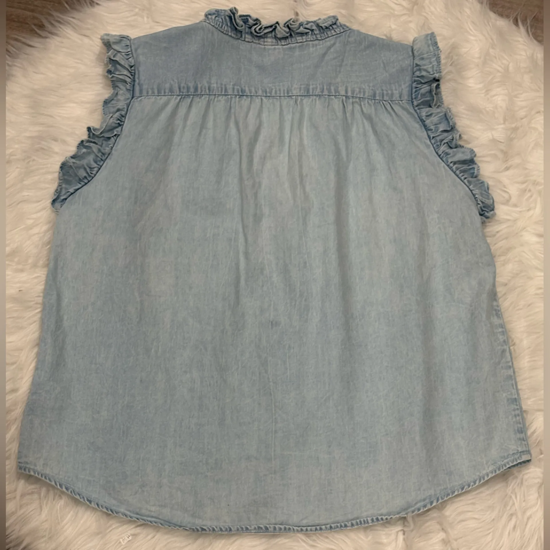 Elan Denim Ruffle Blouse in Soft Blue Size S - Image 2