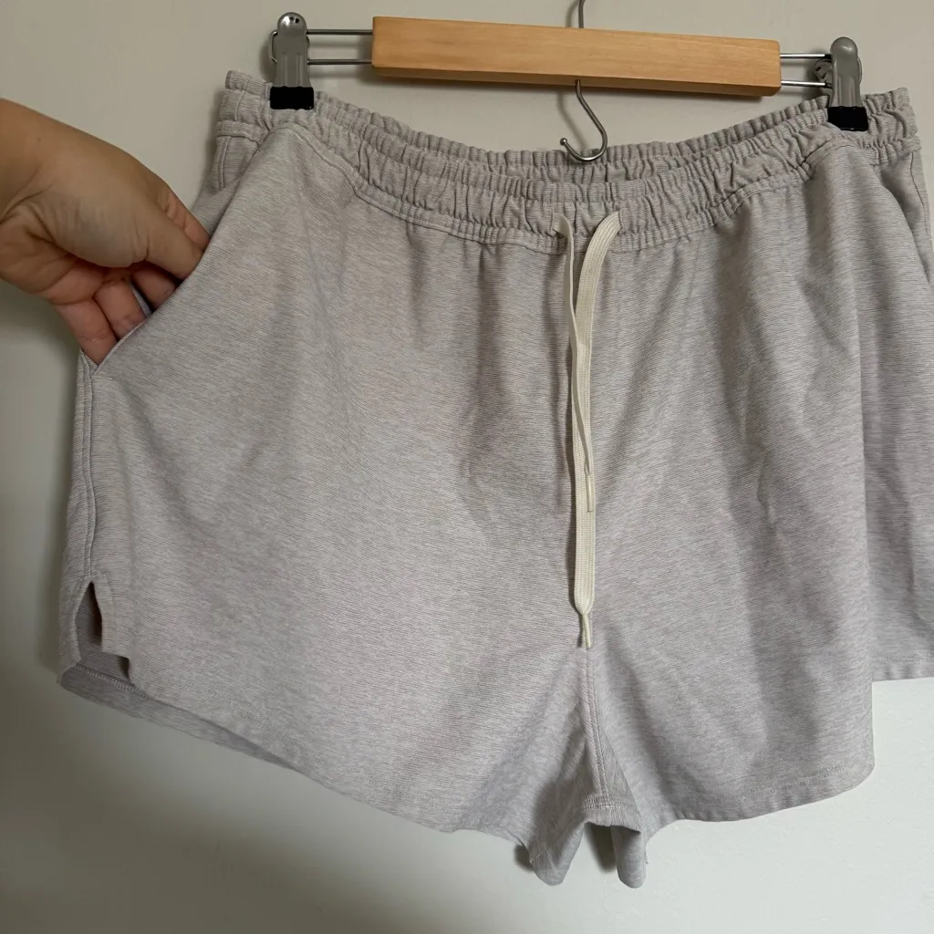 Outdoor Voices Sunday 3" Short Light Tan Beige High Rise Tie Waist Womens Size L - Image 2