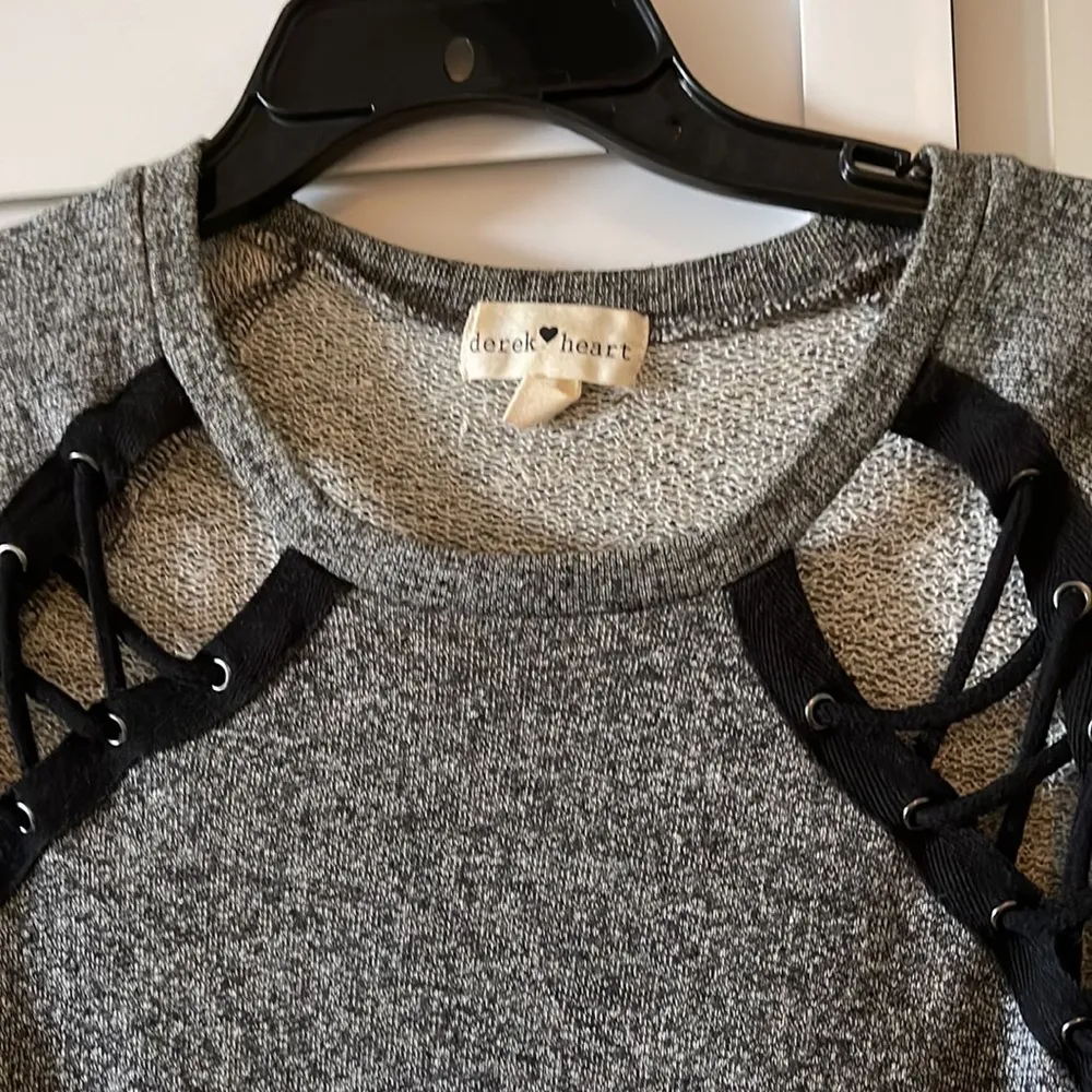 Derek Heart Black & White Dress with sexy cutouts diagonally - Image 3