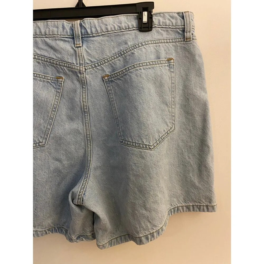 Abercrombie & Fitch The Loose Short High Rise Light Wash 33 16 EUC Blue Jean - Image 8
