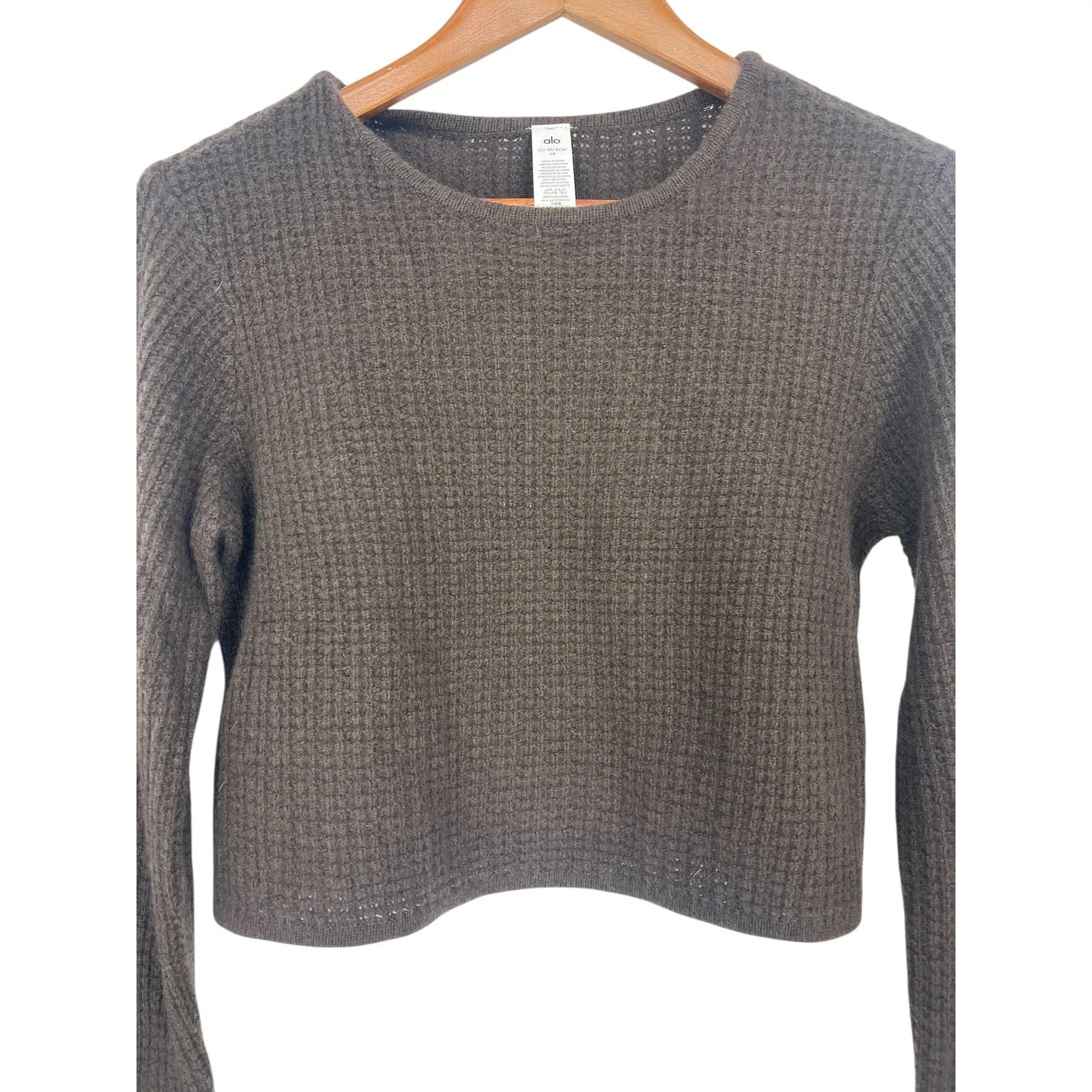 ALO SET Cashmere Plush Waffle Long Sleeve & High-Waist Plush Waffle Pant - Image 6