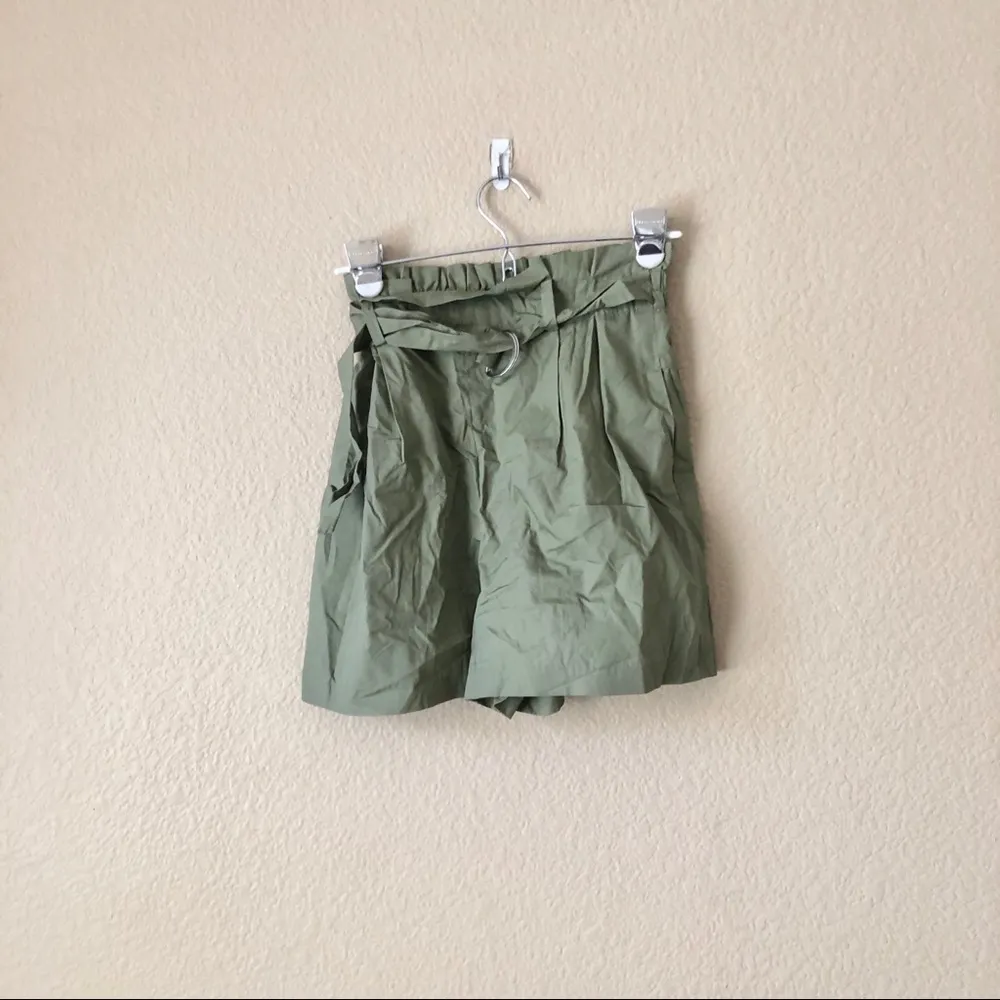 Zara poplin belted paperbag waist khaki shorts size xs - Image 25