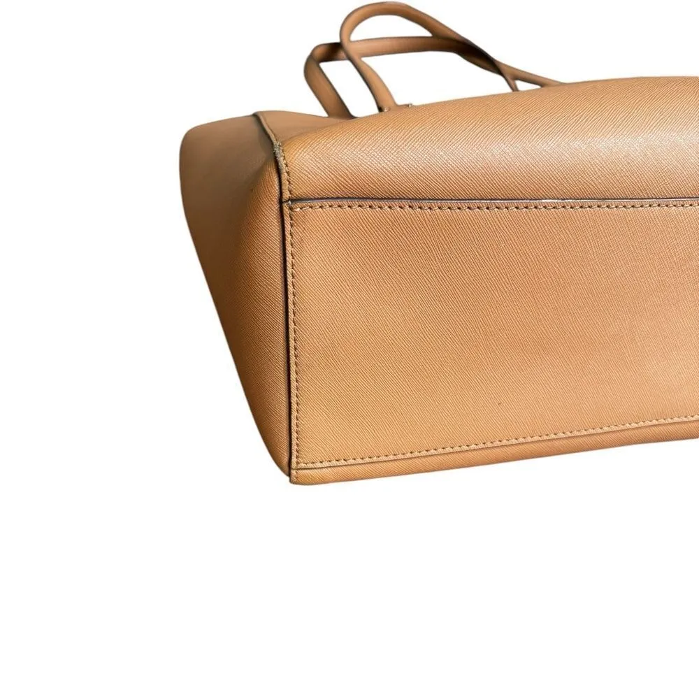 Tory Burch Robinson Leather Tote in Cardamom - Image 9