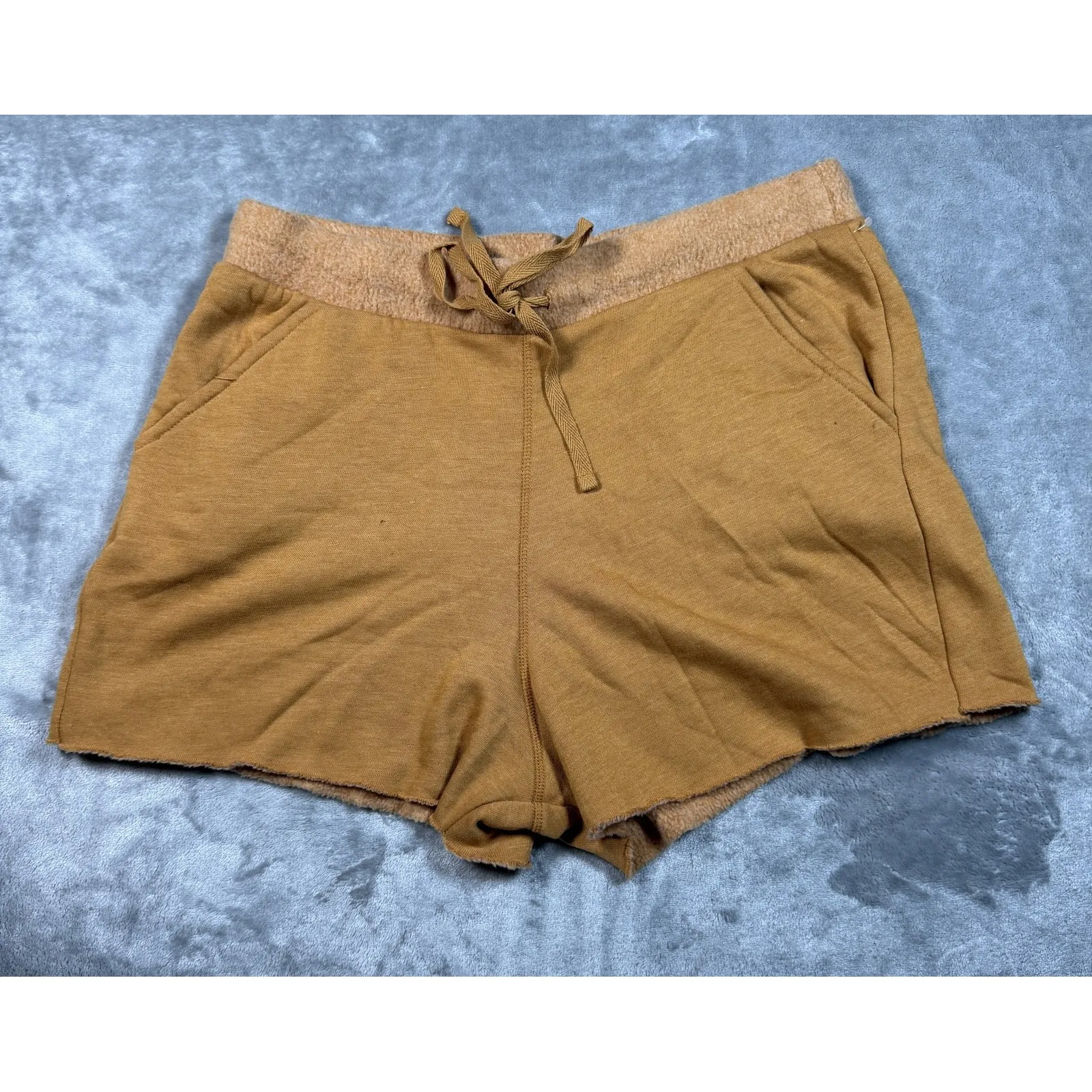 Free People Shorts Womens Medium Fleece Lined Cozy Lounge Drawstring Pockets - Image 2