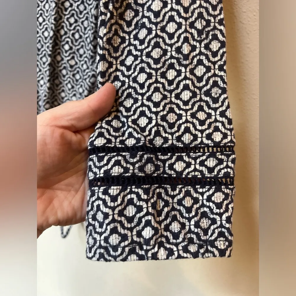 Lucky Brand Women’s Geometric Knit Tie Waist Long Sleeve V Neck Blouse Large - Image 5