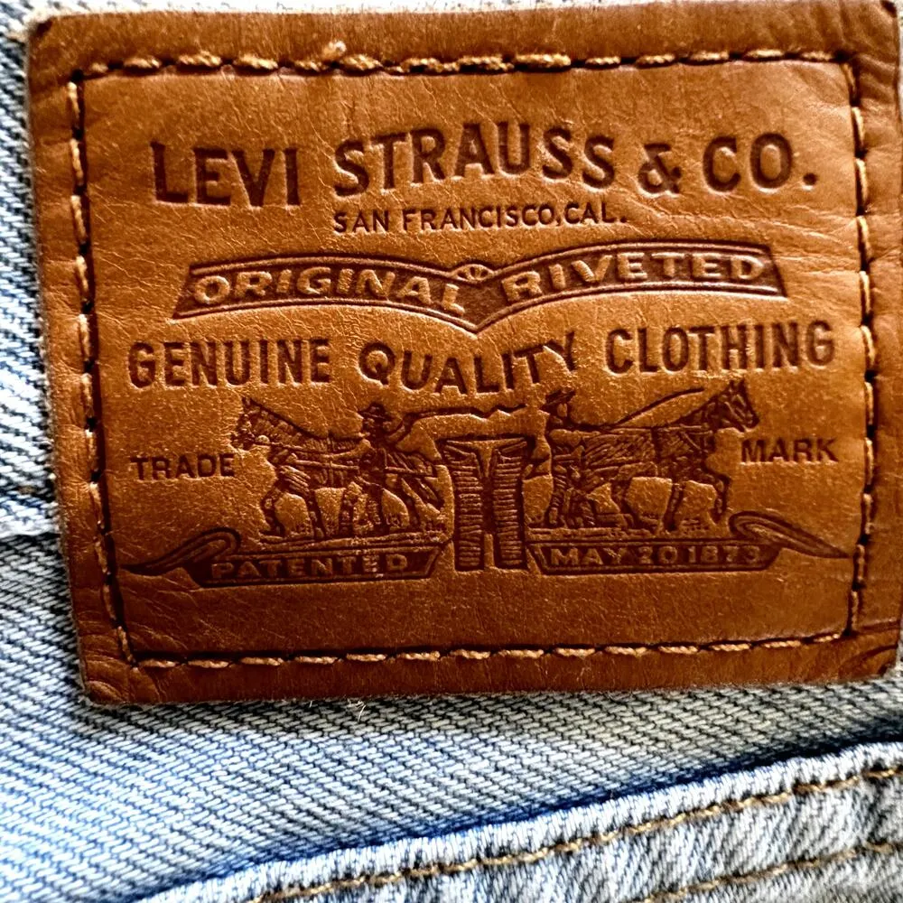 Levi's Deconstructed Denim Skirt Light Wash Non Stretch Frayed Hem Blue 25 - Image 3