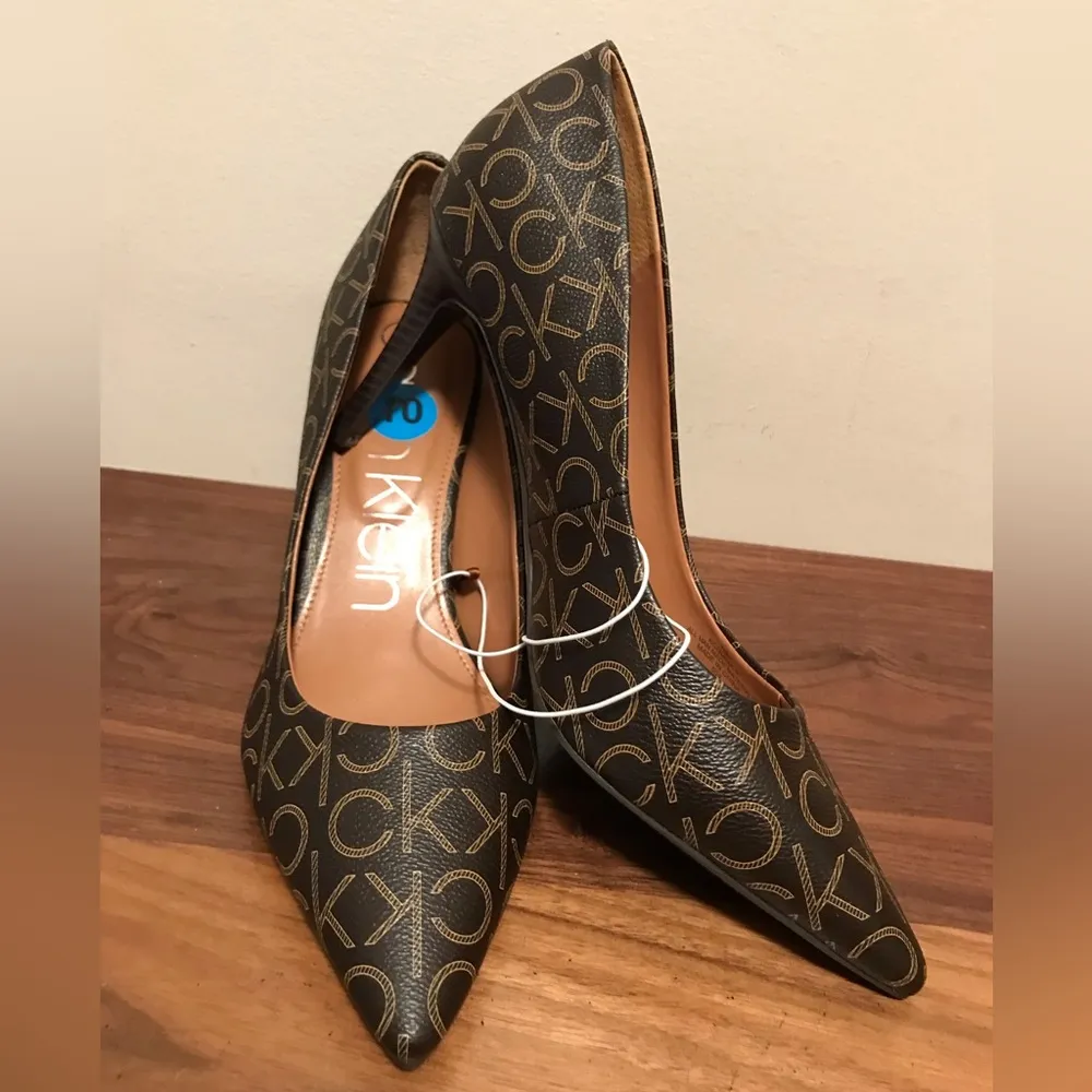 Calvin Klein Giana Brown CK Logo High Heel Pumps 3" Heels Size 10 - Image 10