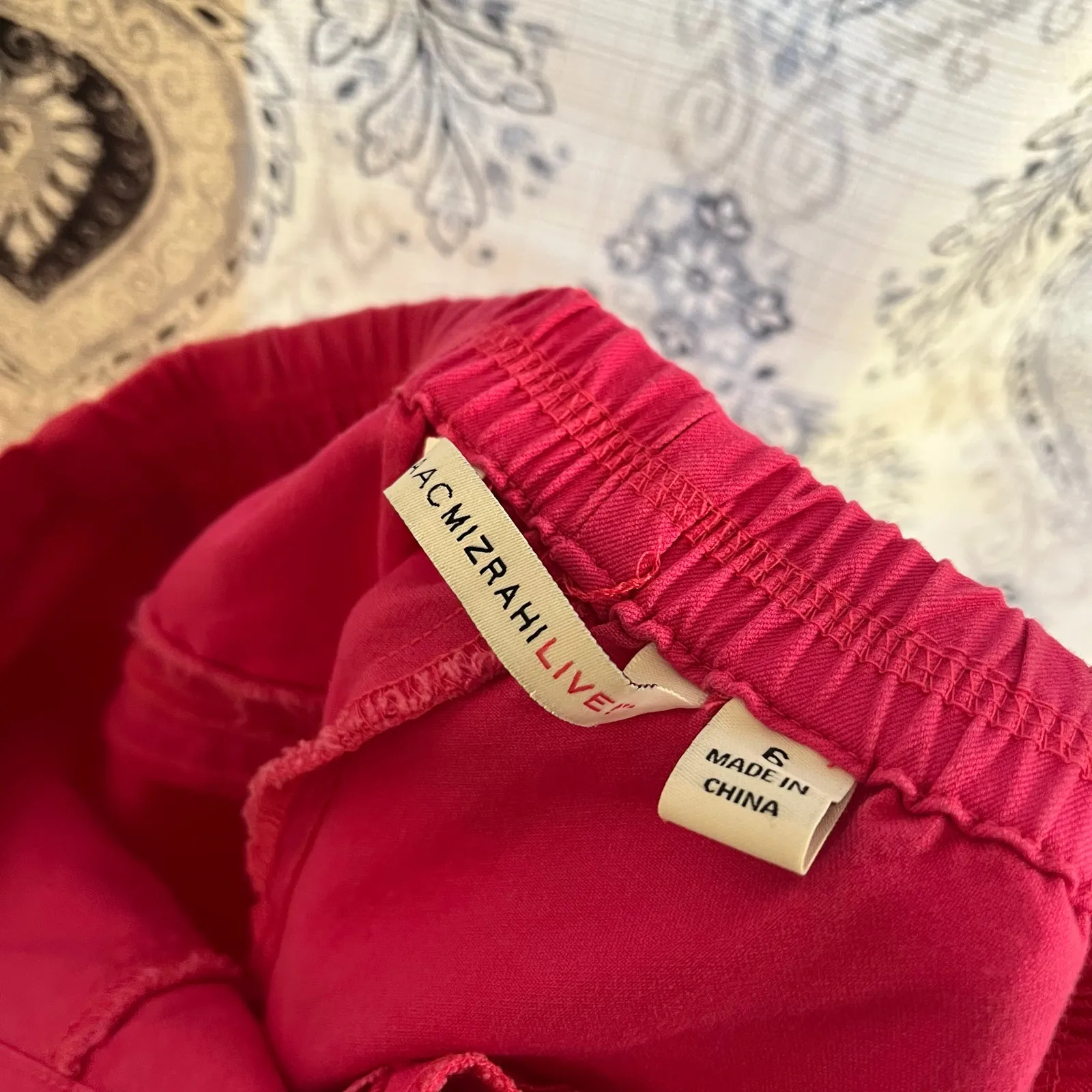 Isaac Mizrahi Live Pink‎ Pull On Crops Size 6 - Image 7