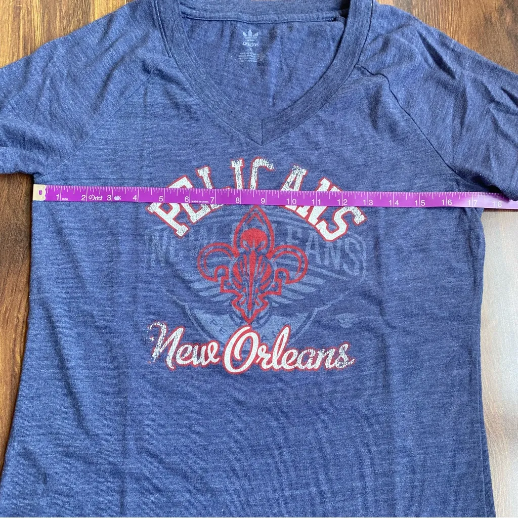 4/$20 Adidas New Orleans Pelicans V-Neck T-Shirt - Image 4