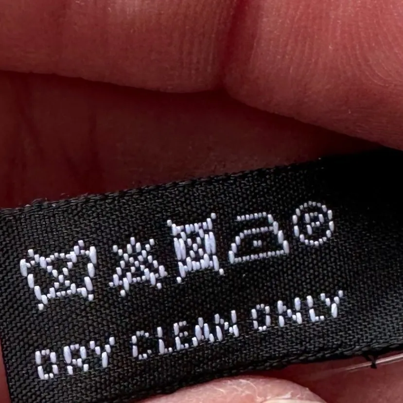 NWT Elizabetta Silk Scarf Silver Pearl Scrollwork Pattern Made in Italy Elegant - Image 6