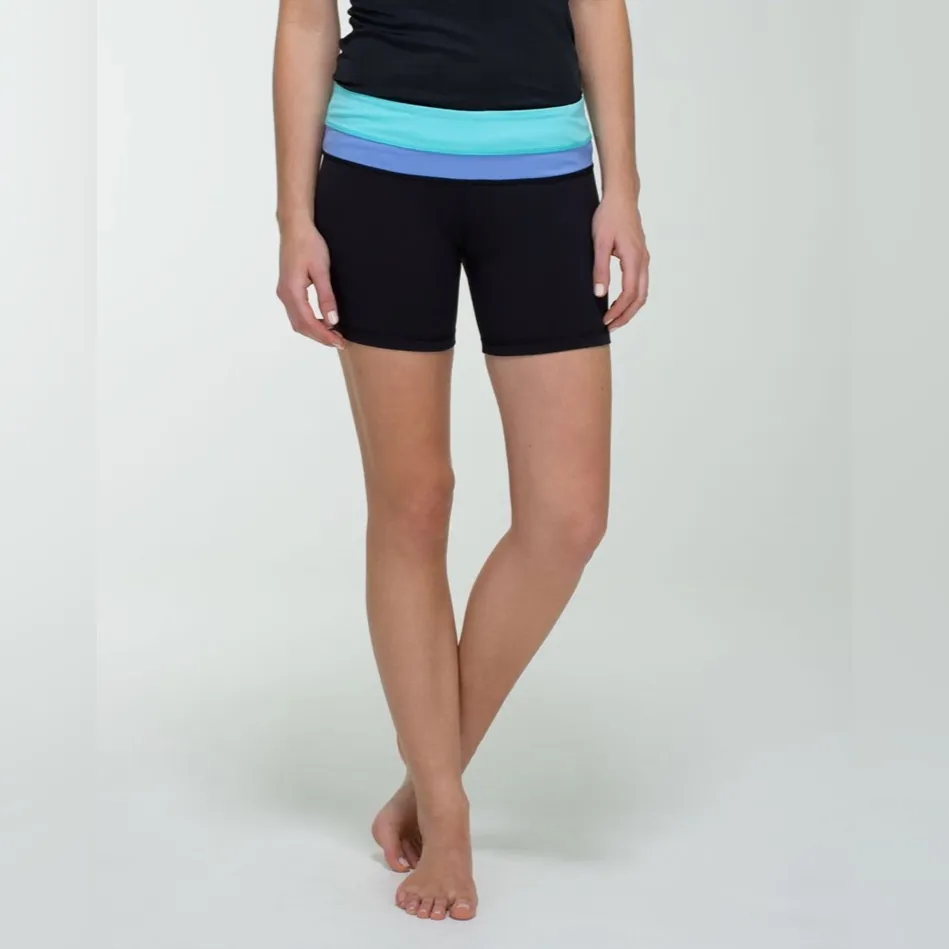 2014 Lululemon Reverse Groove Shorts Sz 6 Black Angel Blue Lullaby Full-On Luon - Image 3