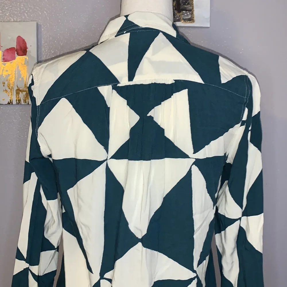 Loft Ann Taylor  petite button down shirt green white - Image 6